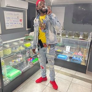 Meet your Posher, Randall